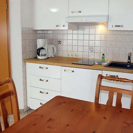 아파트 Haus-kleist-wohnung-2-links