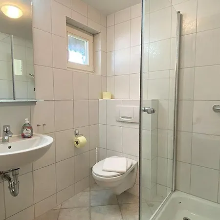 아파트 Haus-kleist-wohnung-2-links 프레로